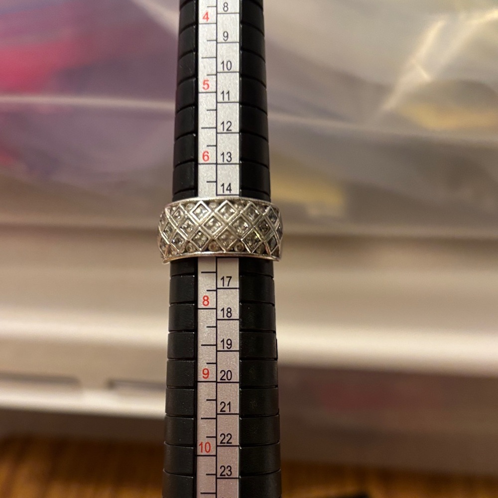 925 Sterling Silver Band with CZ Quilt Pattern Front Size 7